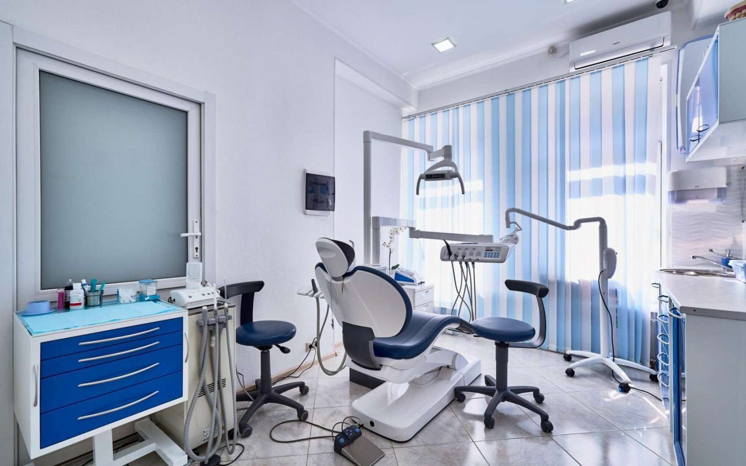  UNIQUE DENTAL ART : Gentle & Complete Dentistry